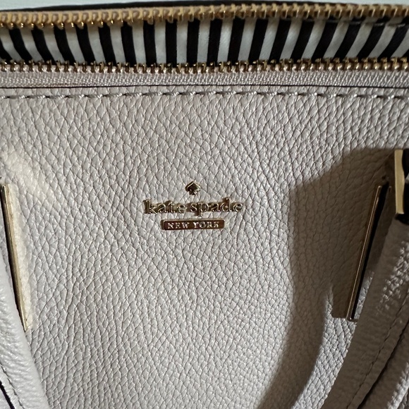 Kate Spade purse - new - Picture 9 of 16